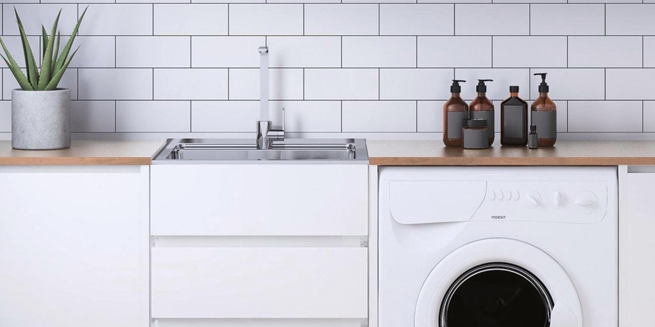 Laundry with sink and washing machine