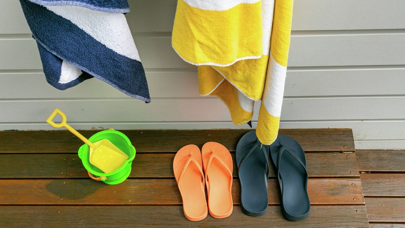 Felicity’s listing gives suggestions for how to explore the local beaches and provides beach essentials. 
