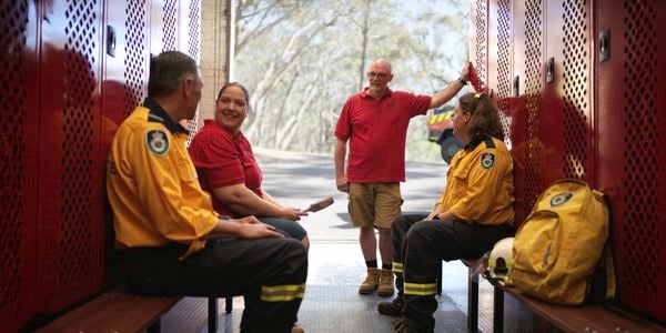 Bunnings Team Members and people from the Katoomba Rural Fire Service.