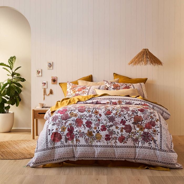 Adorn Living Dayna Quilt Cover Set - King