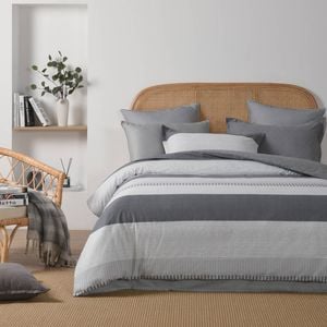 Dreamaker Artarmon 100% Cotton Reversible Quilt Cover Set Queen Bed