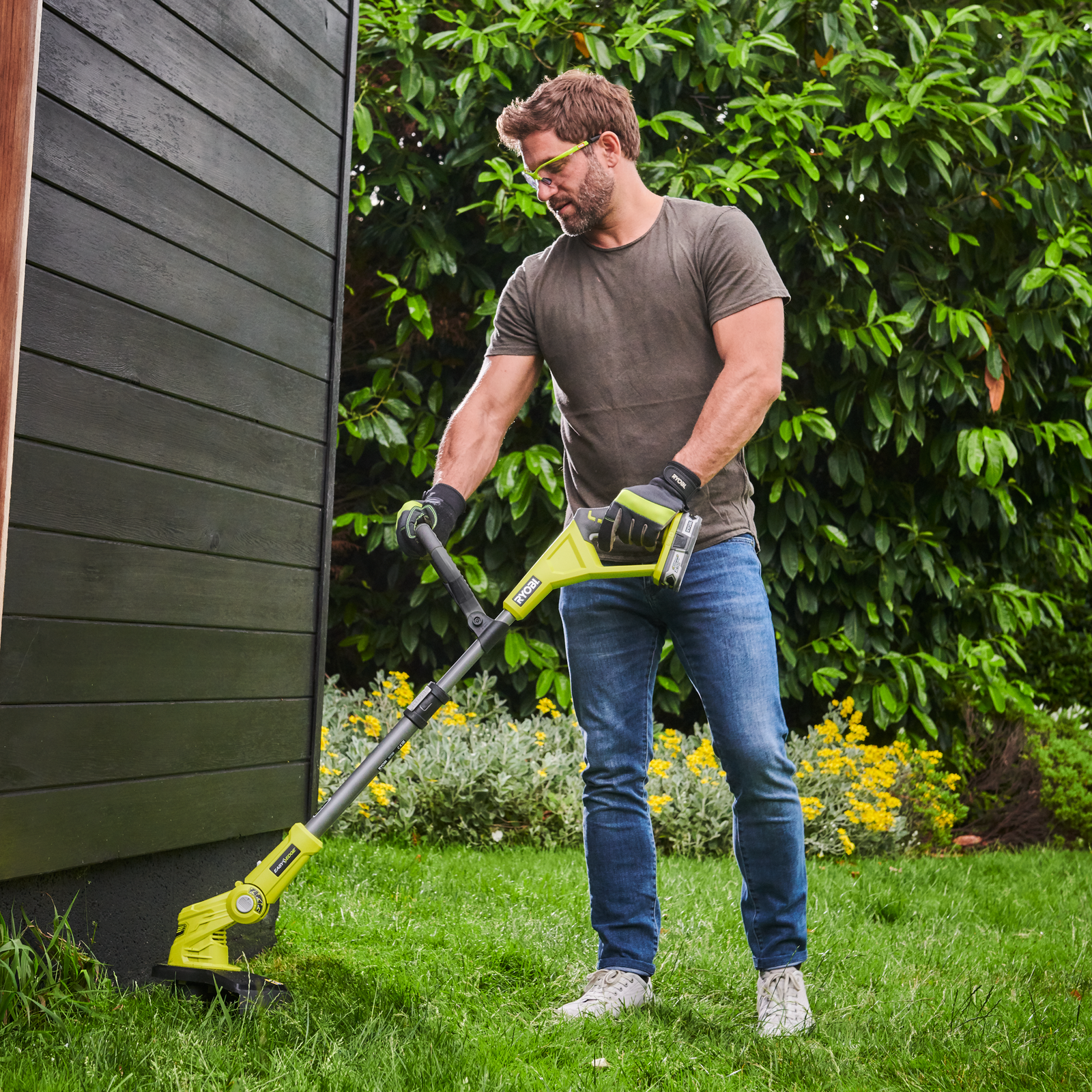 Ryobi 18V ONE 25 30cm 4.0Ah Cordless Line Trimmer Kit Bunnings Australia