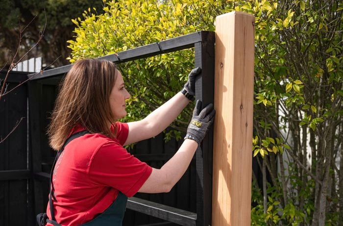Person installing the frame.