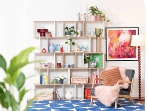How to style a shelf