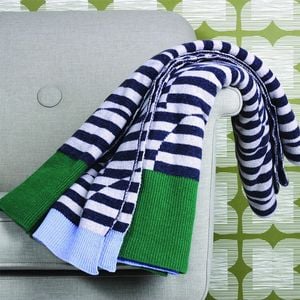 Orla Kiely Throw Stripe Flower Dark Grey 200x150x1cm