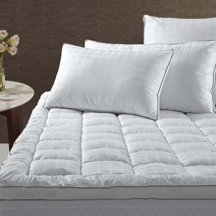 Accessorize Bedroom Collection King White Deluxe Hotel Mattress Topper