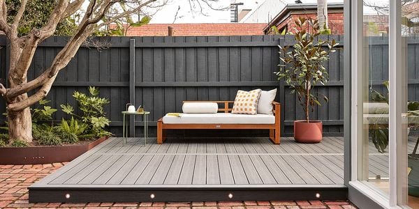 Be empowered to design and build your own beautiful deck. Ekodeck makes it easy to DIY – deck it yourself – in 10 quick steps. 