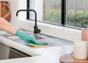 DIY Advice Image - Top kitchen cleaning tips. G Drive blob storage upload.