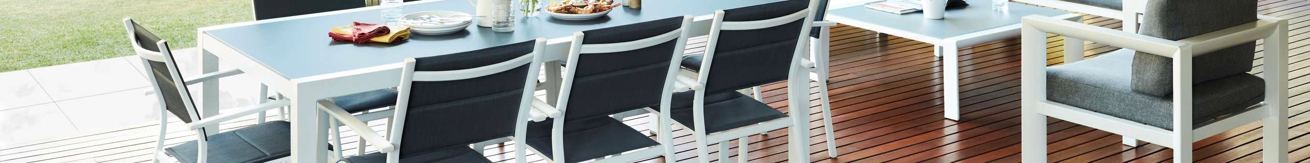 Outdoor furniture - Decking - BBQ - Backyard - Wide