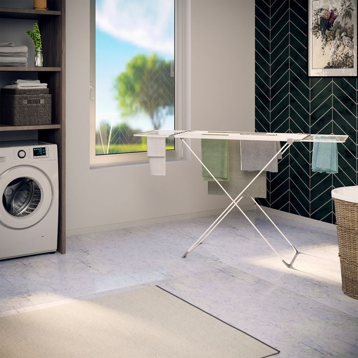 Practa 18m White And Grey Extendable Clothes Airer