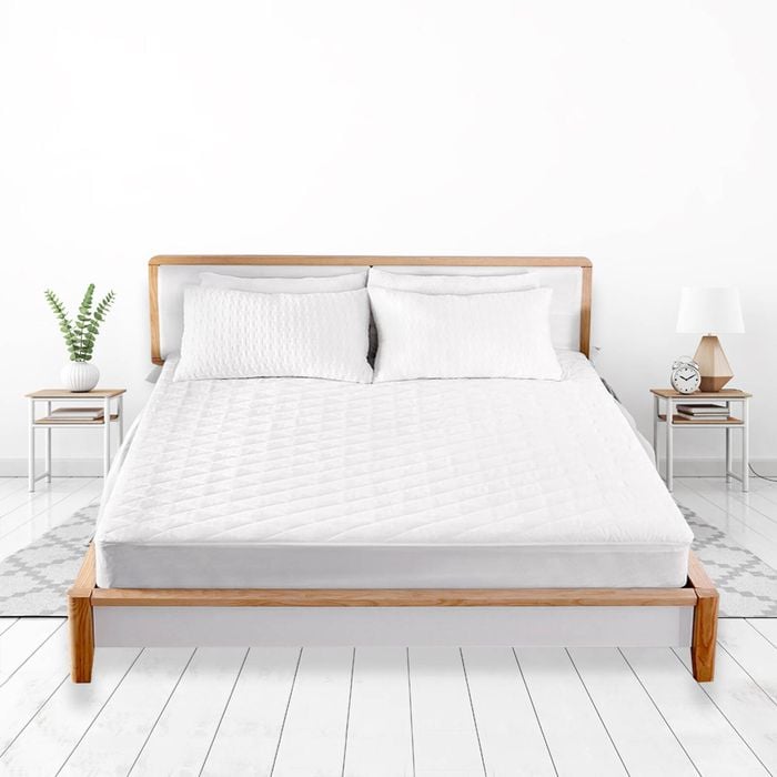 DreamZ Mattress Protector Microfiber Waterproof Fit mattress up to 40cm King