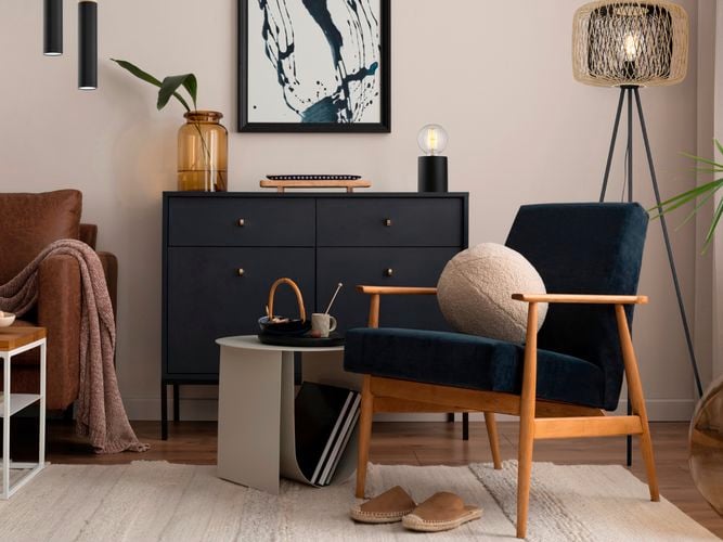 Verve-Design standing ratten and black combo light in dark room