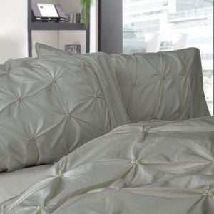 Fabric Fantastic Diamond Pintuck Premium Ultra Soft Standrad size Pillowcases 2-Pack - Grey