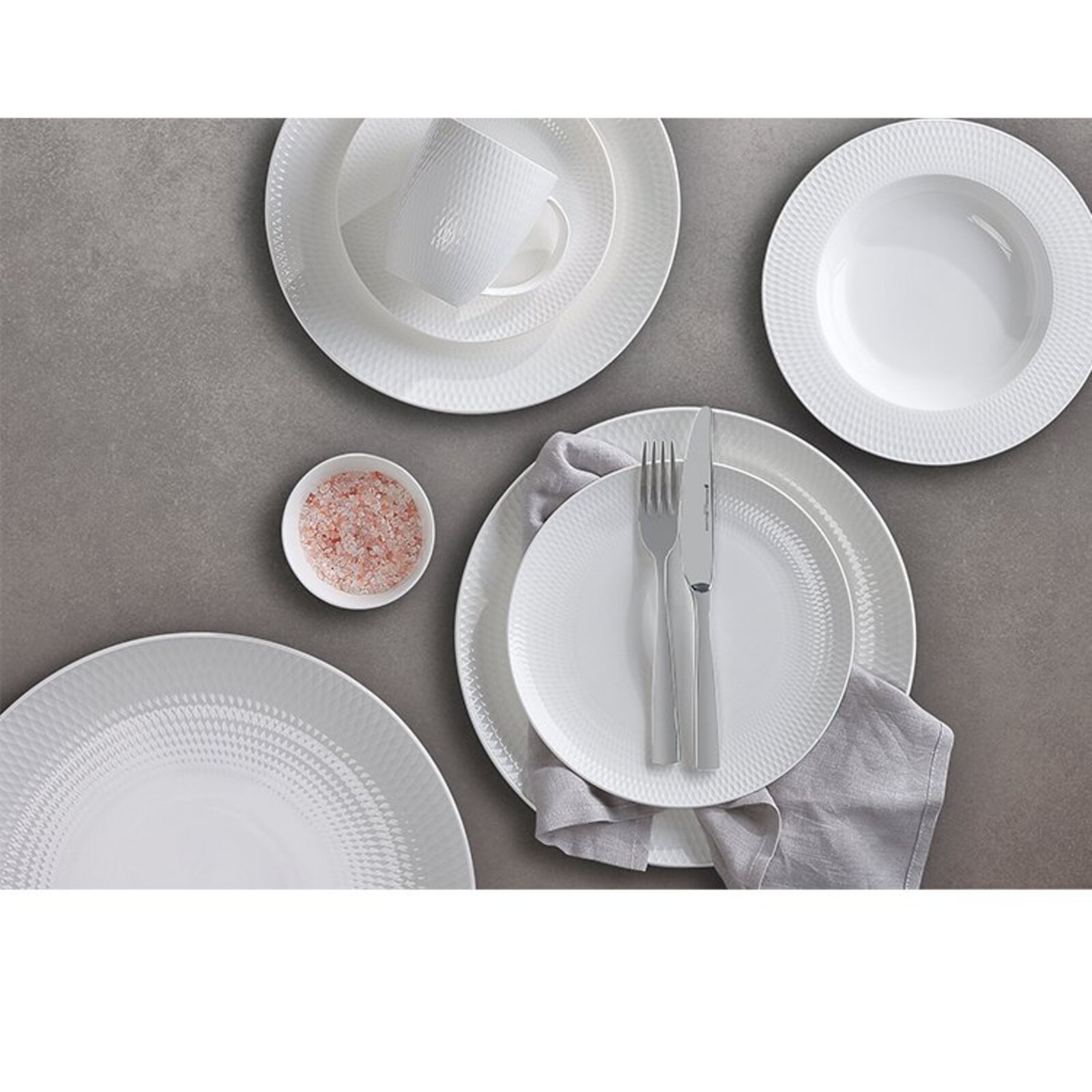 Maxwell williams diamond dinner set best sale