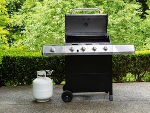 BBQ with a gas cylinder