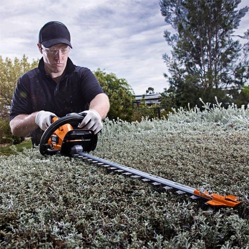 AEG 18V 550mm Fusion Hedge Trimmer Skin Only