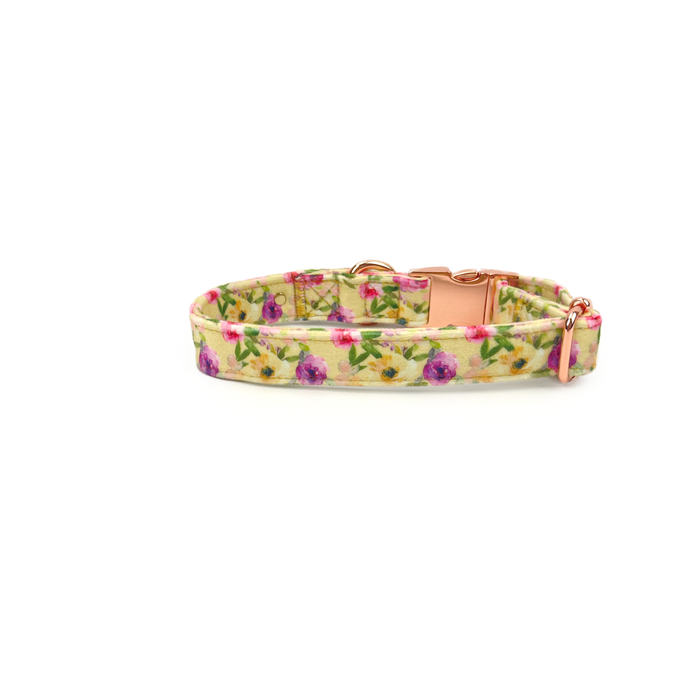 Holly & Co Nonna's Garden Large Yellow Premium Velvet Dog Collar