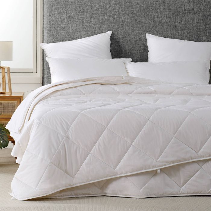Dreamaker All Seasons 2 Piece Australian Washable Wool Quilt King Bed