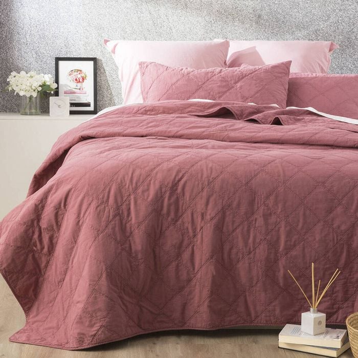 Renee Taylor Single/Double Attwood  Cotton Quilted Coverlet Set Rose