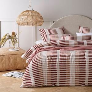 Tempo Cotton Jacquard Quilt Cover Set Red -  Queen Bed