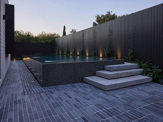 Ekodeck Castellated Panel in Carbon