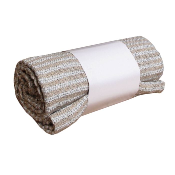 Hotel Living Evie Knitted Fringe Throw Rug Design 3