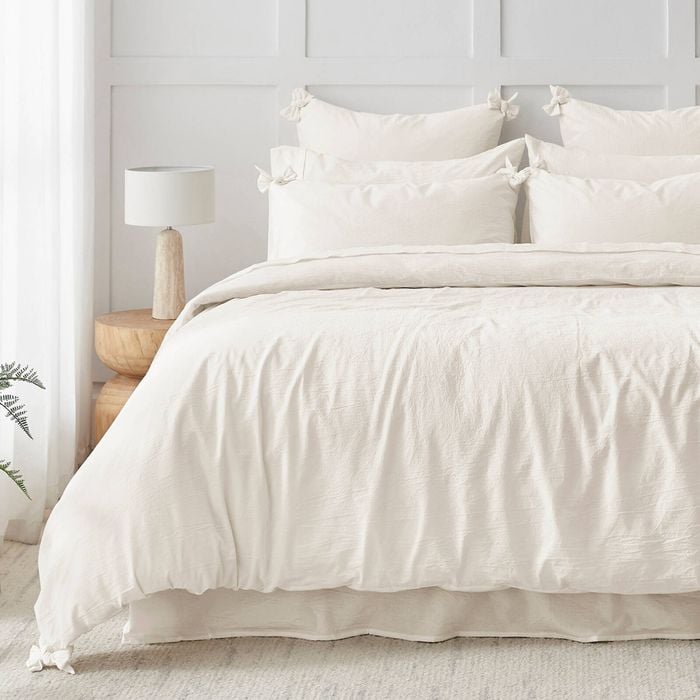 Dreamaker Bonnie Washed Cotton Quilt Cover Set With Bows White King Bed