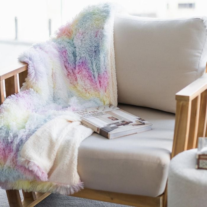 Rainbow Tie Dye Shaggy Fur Unicorn Blanket