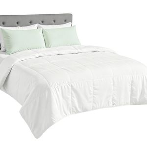 Giselle Bedding 200GSM Bamboo Quilt Summer Quilts All Season Doona Duvet Lightweight Queen