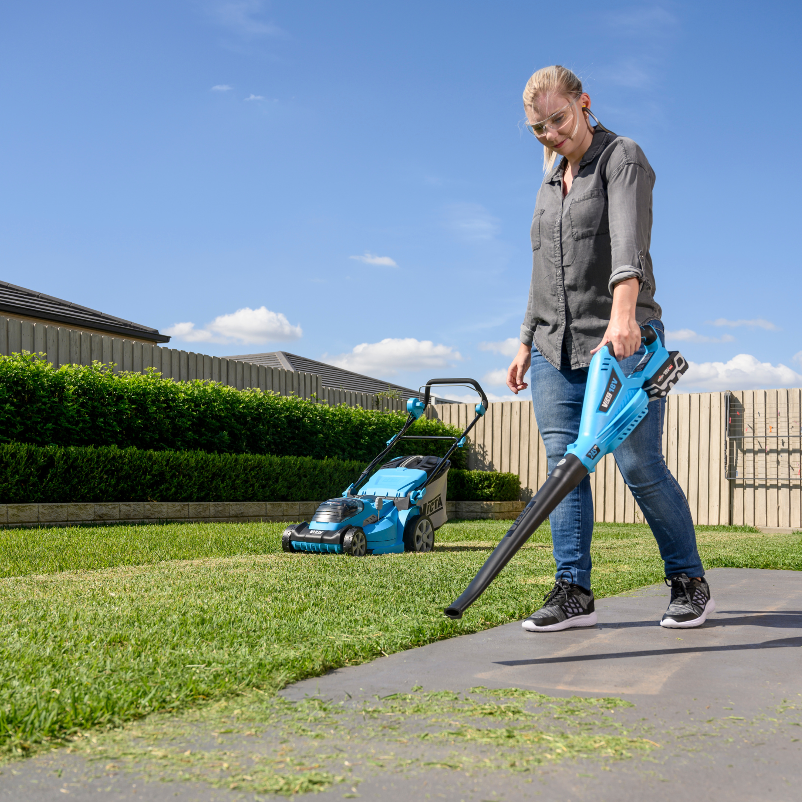 Victa 18V Blower Kit With 2.5Ah Battery And Charger Bunnings Australia