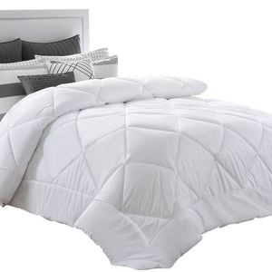 Giselle Bedding King Size 400gsm Microfibre Quilt
