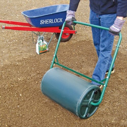 Selecta fillable Land compactor on bare soil 
