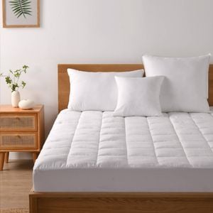 Dreamaker 700GSM Ball Fibre Mattress Topper - Double Bed
