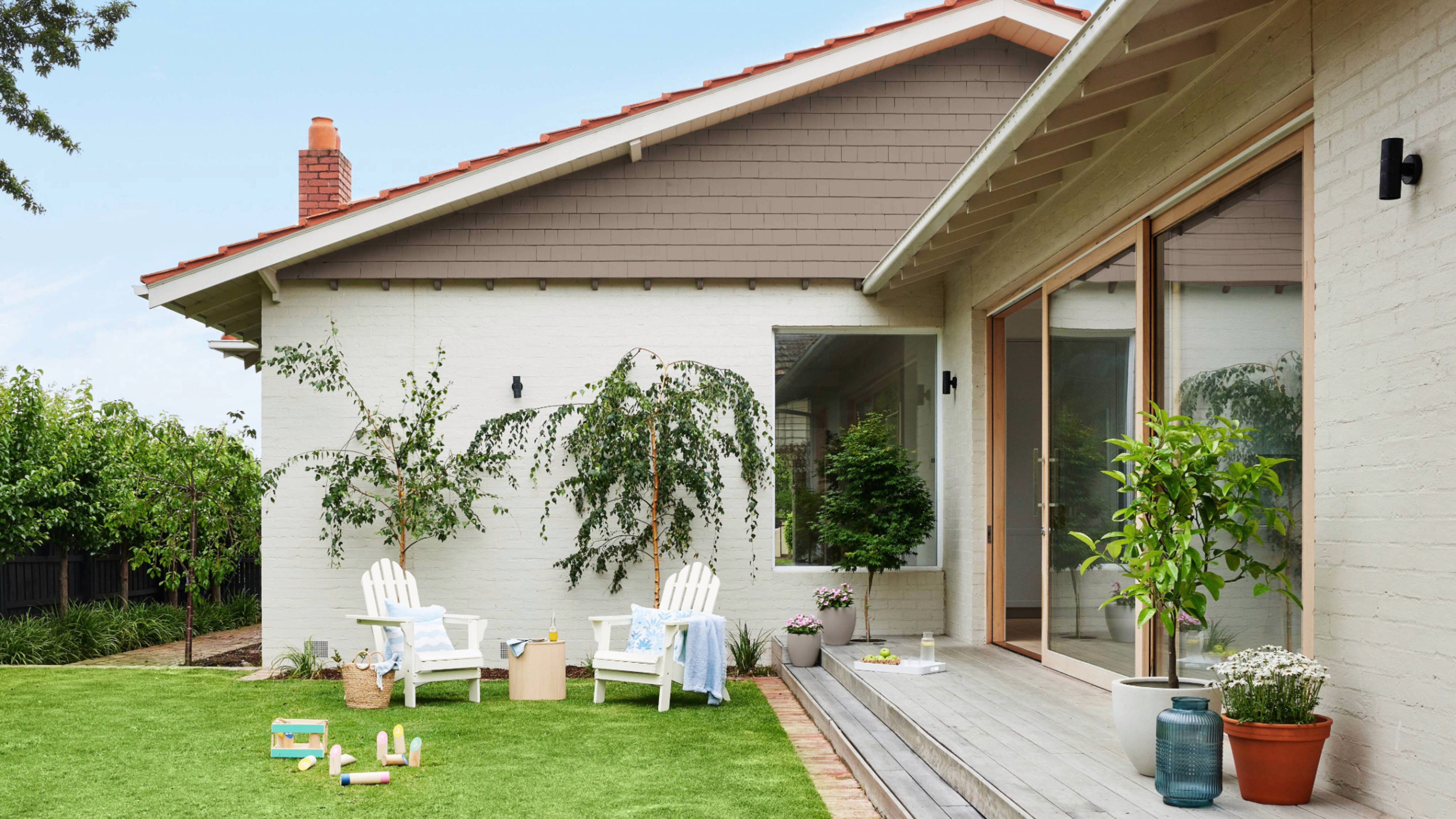 Outdoor entertaining area.