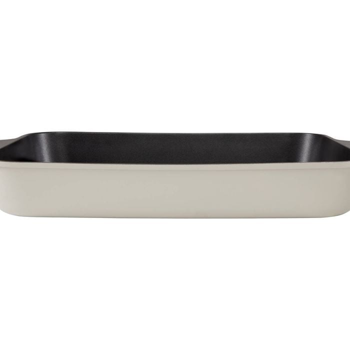 Maxwell And Williams Roaster Aluminium Non Stick 38x28.4x5.5cm Gift Boxed Ecru