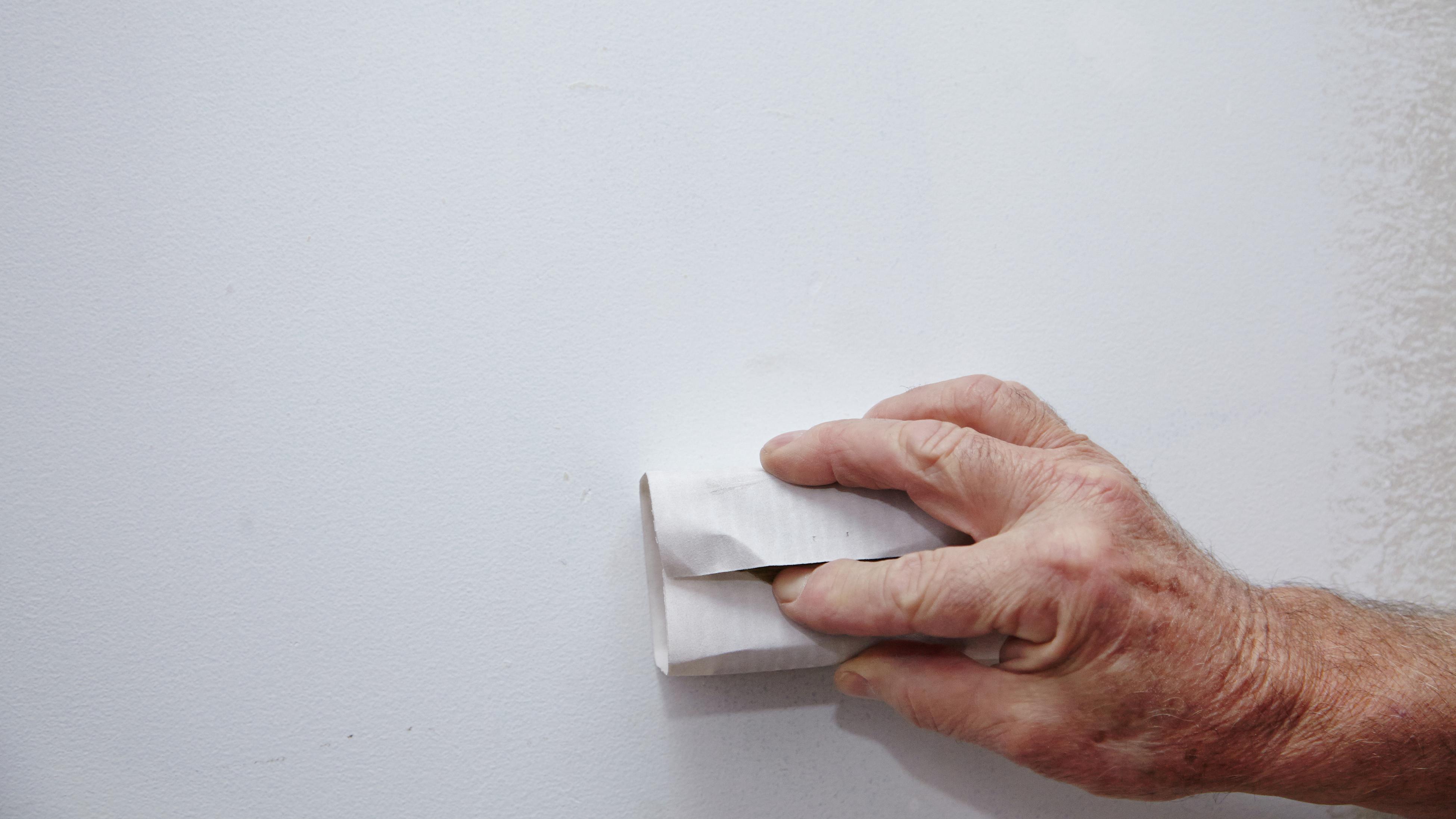 How To Sand Walls D.I.Y. Advice Bunnings Australia