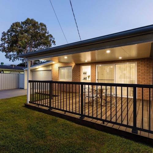 PEAK Aluminium Balustrade 1800mm Black Deck Hand And Base Rail ...