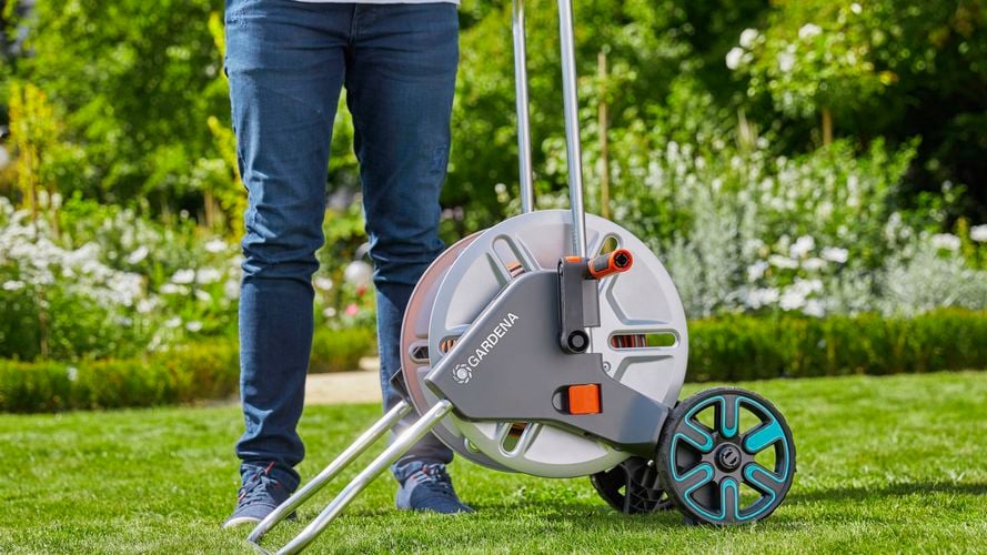 Brand page - GARDENA Metal Hose Trolley Set