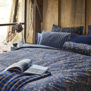 Tutti i Fiori Dark Blue Quilt Cover Set- Queen