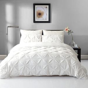 Dreamfields Super King White  Diamond Embroidery Pintuck Quilt/Doona/Duvet Cover Set