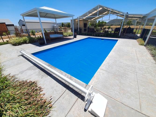 cover roller on a swimming pool