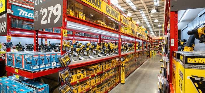 Carrum Downs Bunnings tool shop showcasing DeWALT and Makita