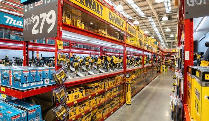 Carrum Downs Bunnings tool shop showcasing DeWALT and Makita