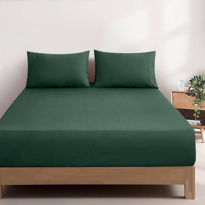 Gioia Casa Vintage Washed Cotton Fitted Sheet Set - 100% Natural Cotton - Soft & Breathable - Forest Green - Queen