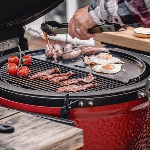 Kamado Joe Classic  with Half Moon Griddle and Grate 0258244, 0293924, 0293927