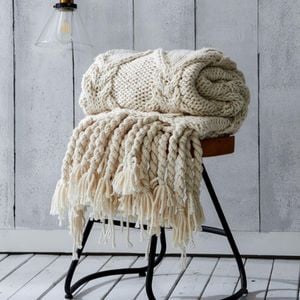 CottonMore Acrylic Hand Knitted Blanket Exquisite Workmanship Tassel Throw Rug Beige 130x160cm