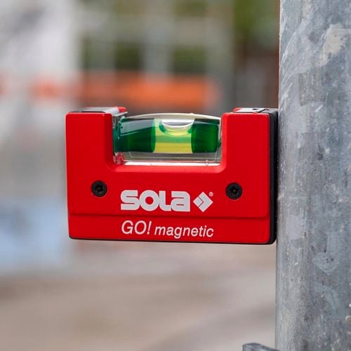  Featuring a strong neodymium magnet, the GO!
  magnetic spirit level stays securely in place on metal surfaces