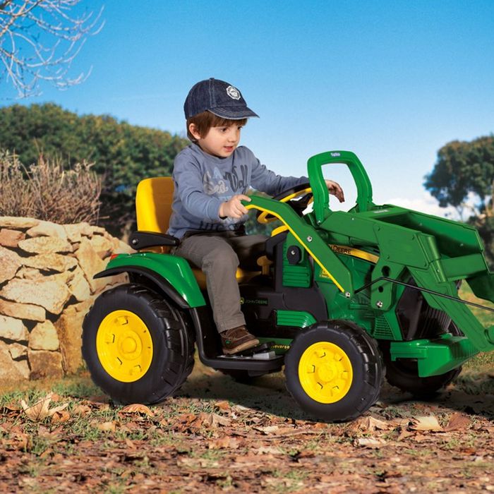 John Deere 12v Ground Loader