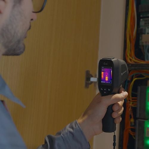 Carousel Images for the Hikmicro brand page