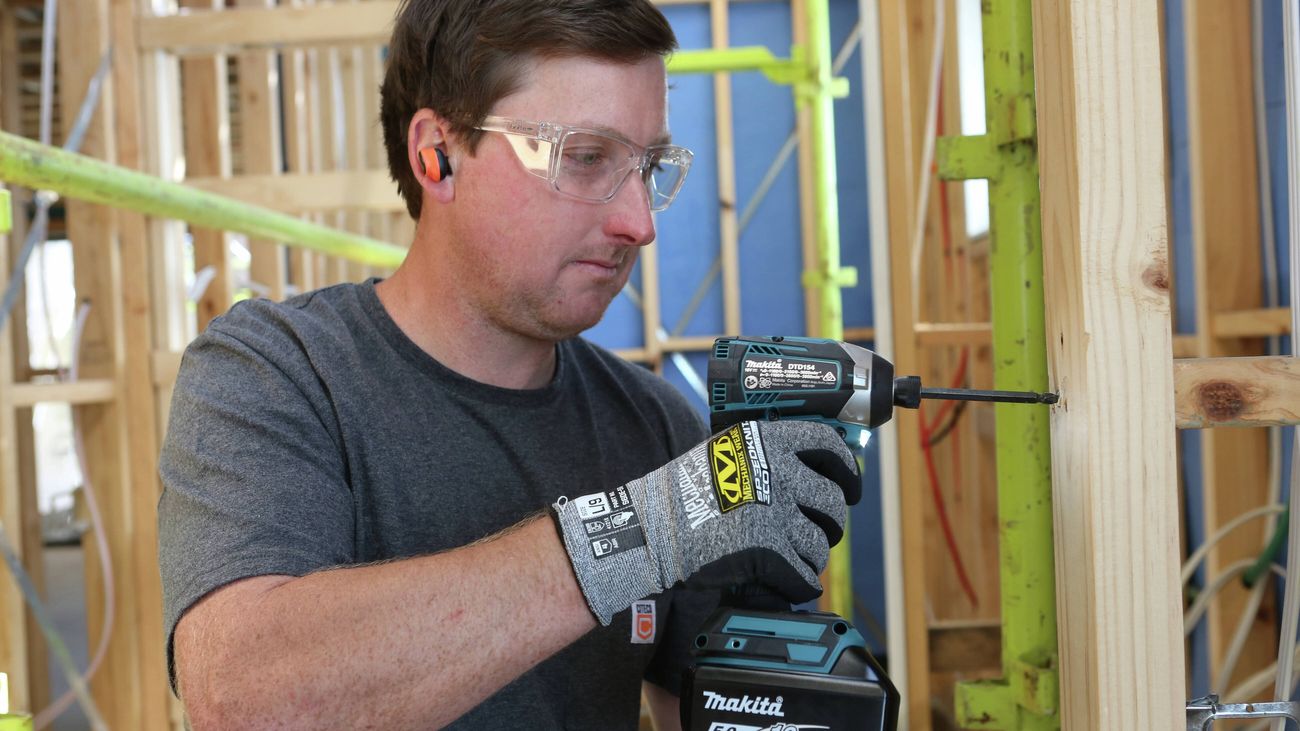 DIY - Step 5 - What is the best tradie workwear in Australia